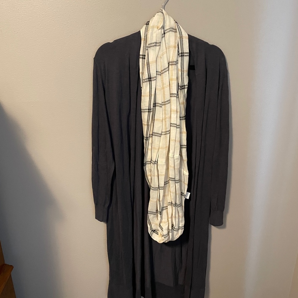 LOFT Dark Gray Women's Cardigan with Plaid Scarf